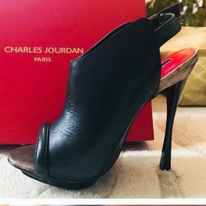 Charles Jourdan Geni Heels
